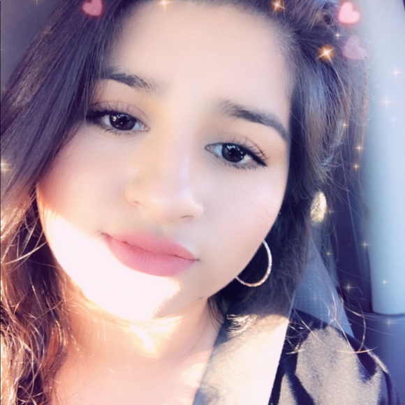 Meet your Posher, Adamari - Picture 1 of 1